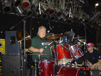 Lee and Peter soundcheck Hungary  01