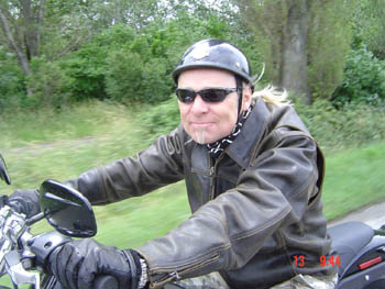 Bernie on Bike 0 080