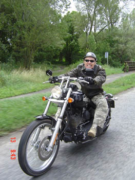 Bernie on Bike 09 079