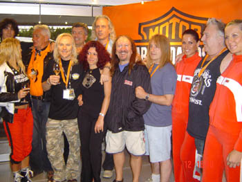 Heep with organisers 02 059