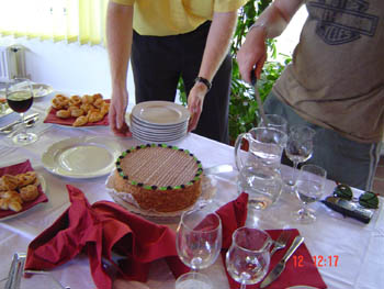 More cake 033