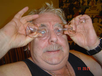 Who said Lee needs Glasses 015