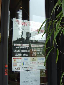 Advertising on the door 024
