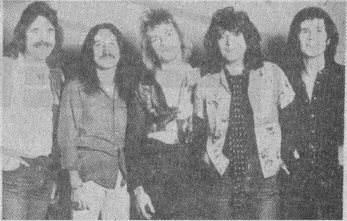 82.jpg.jpg - 1983 Lee Kerslake, Mick Box, John Sinclair, Bob Daisley, Pete Goalby