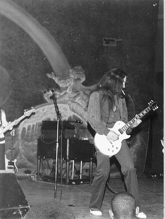 kensig.jpg (72540 bytes)